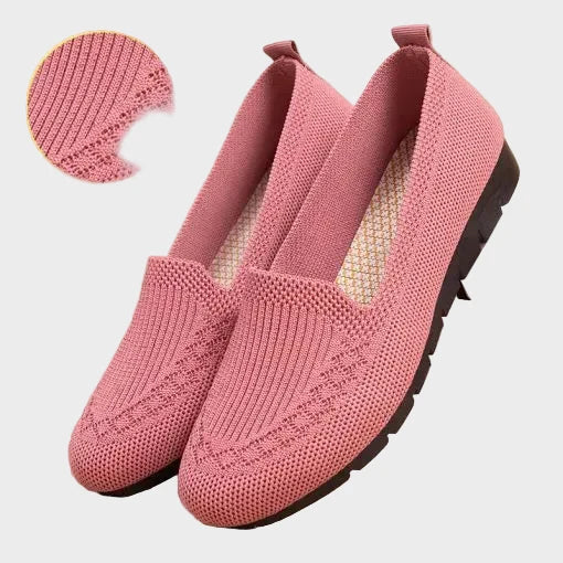 Women's lined moccasins with a stabilizing sole