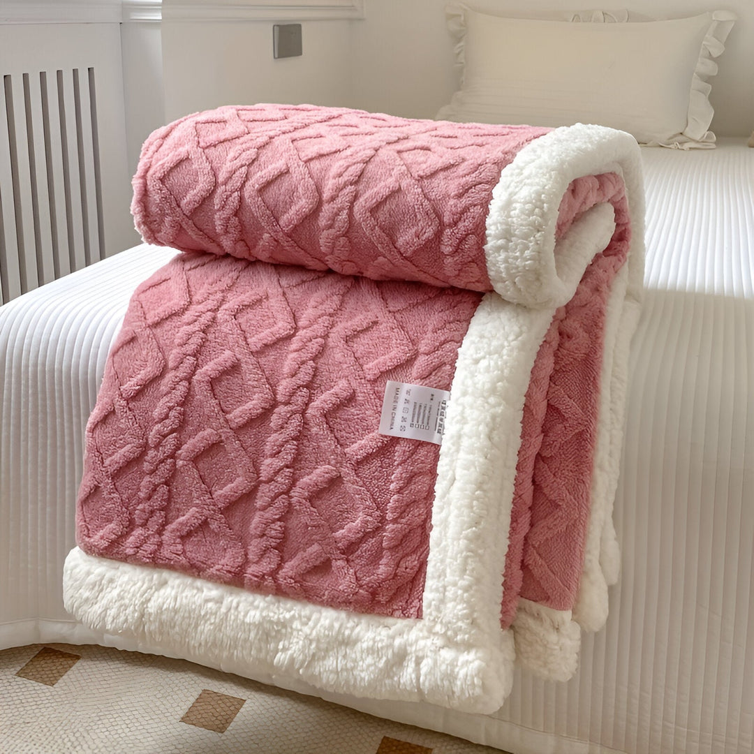 Sabina – Reversible Fleece Blanket