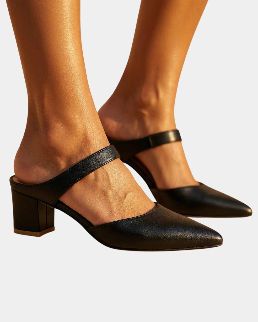 Vénérance Slingback Pumps
