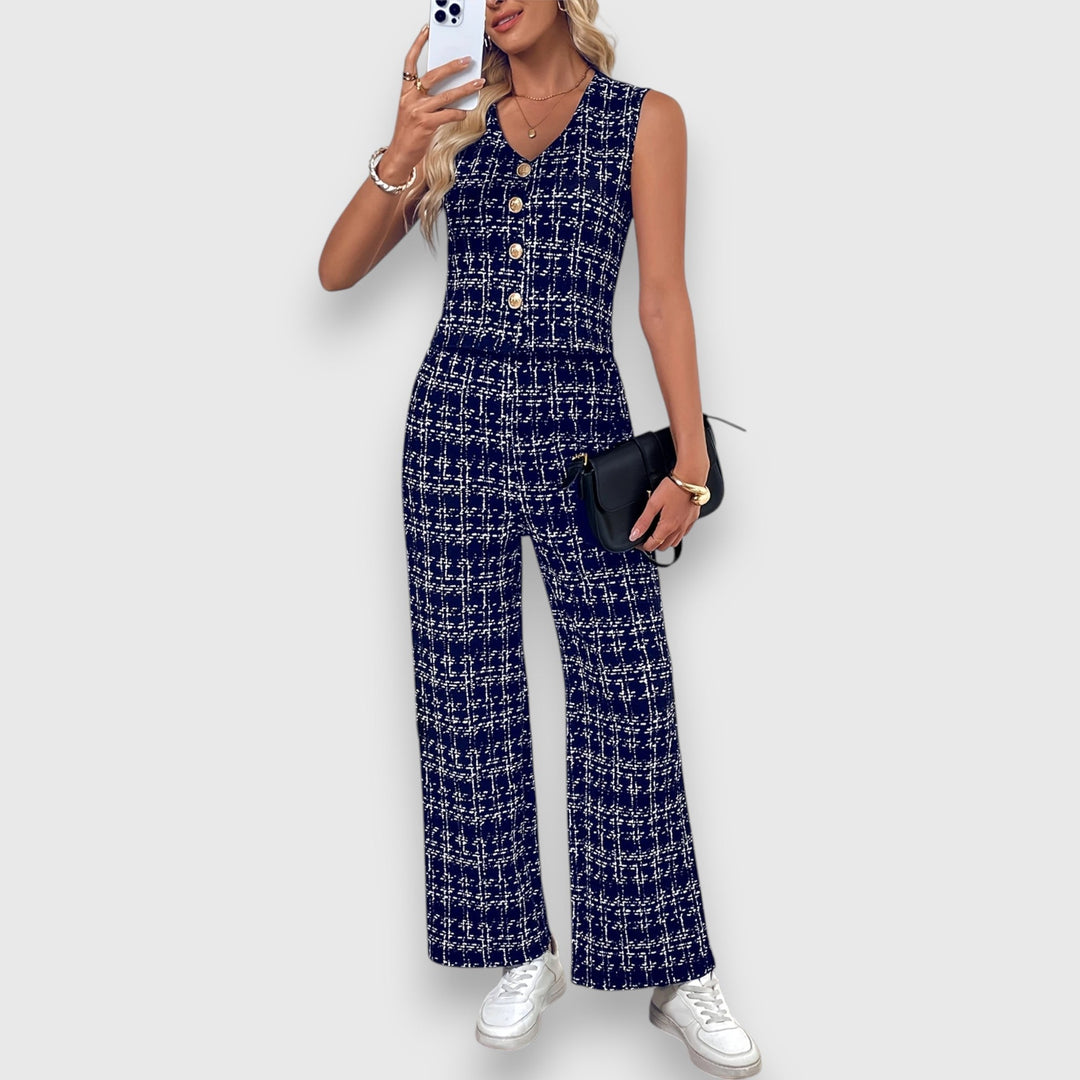 Jasmína - Two-piece set with a V-neck and matching trousers
