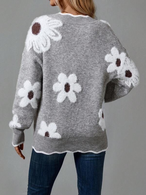 Belinha - Elegant blouse with a V-neck and a floral pattern