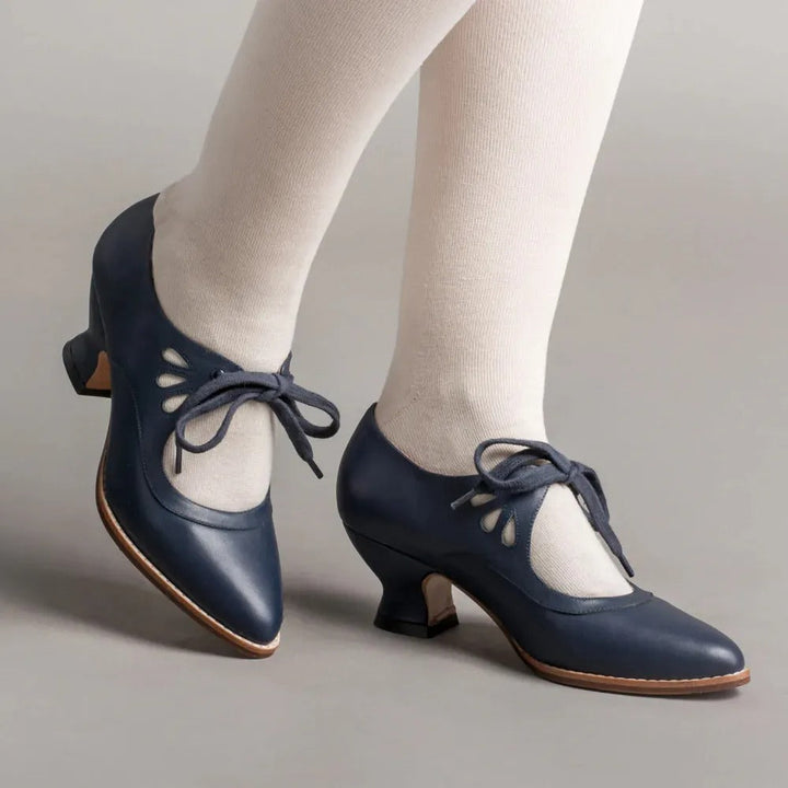 Bow Detail Pumps