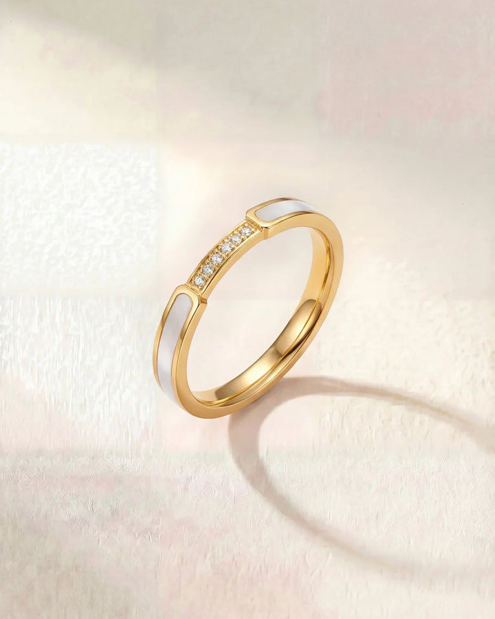 Léontine Elegant Ring