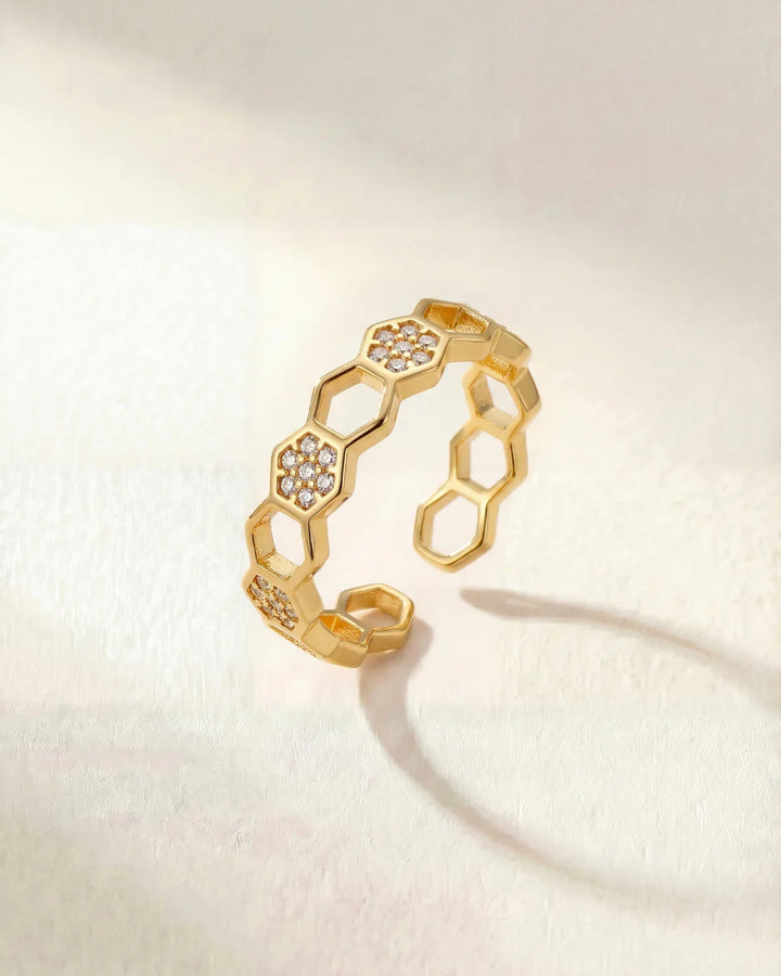 Dominique Modern Ring