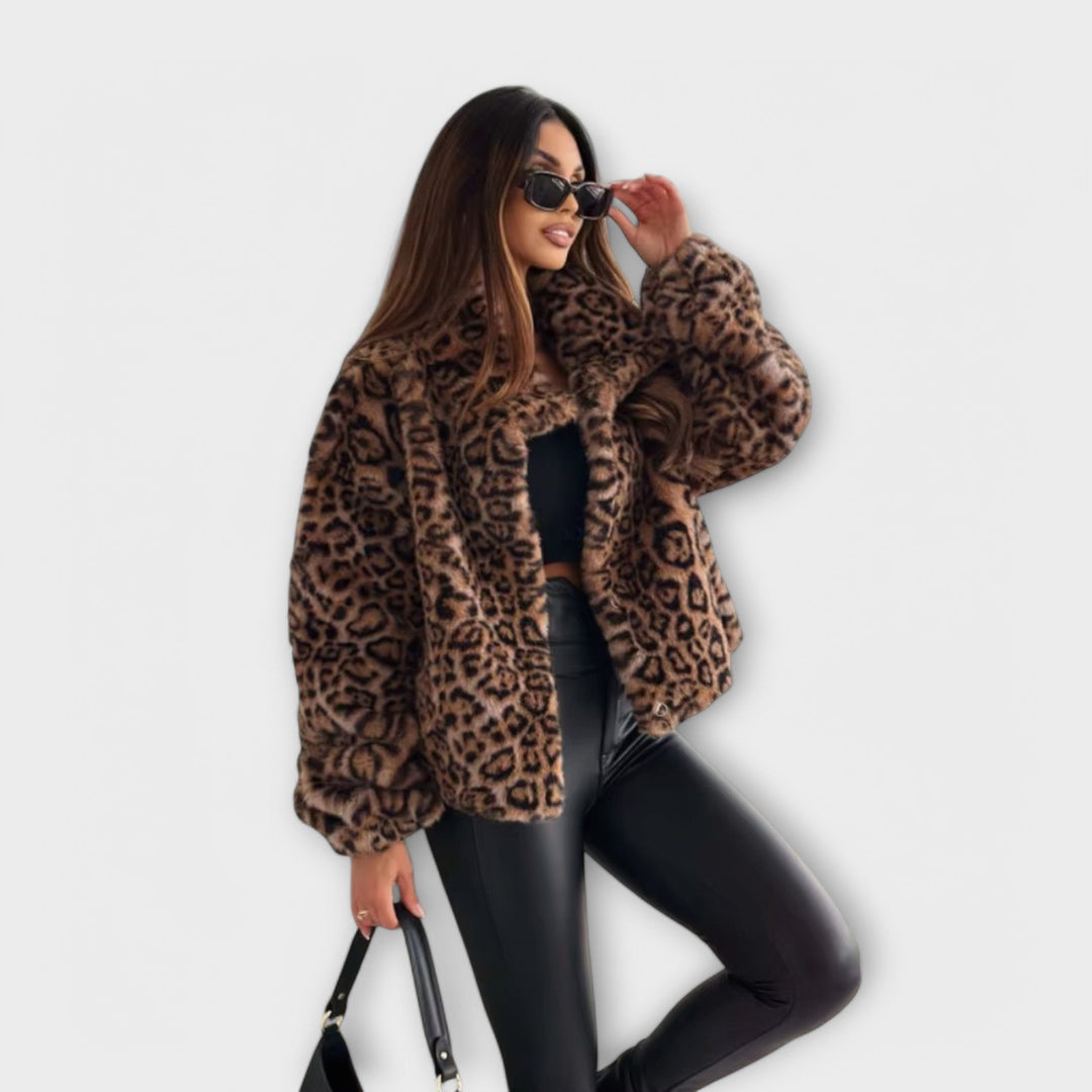 Leonor - Leopard Cloak
