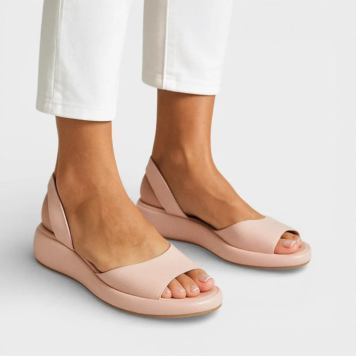 Thérèse Non-Slip Sandals