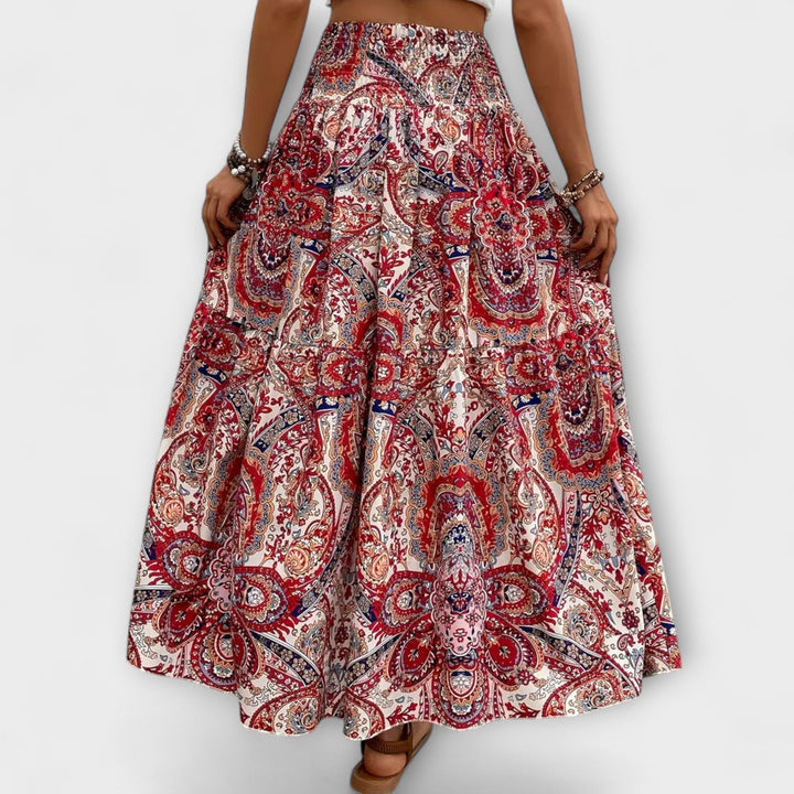 Comfortable skirt with a pattern