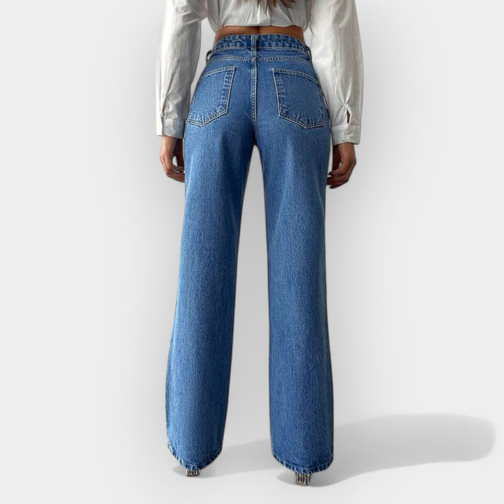 Mia - High jeans with a comfortable wide cut