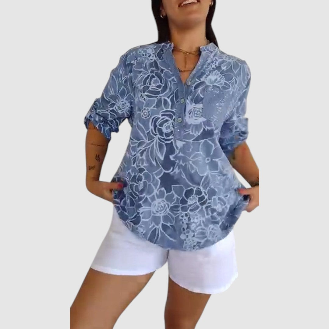 Jasmína - Blouse with a floral pattern