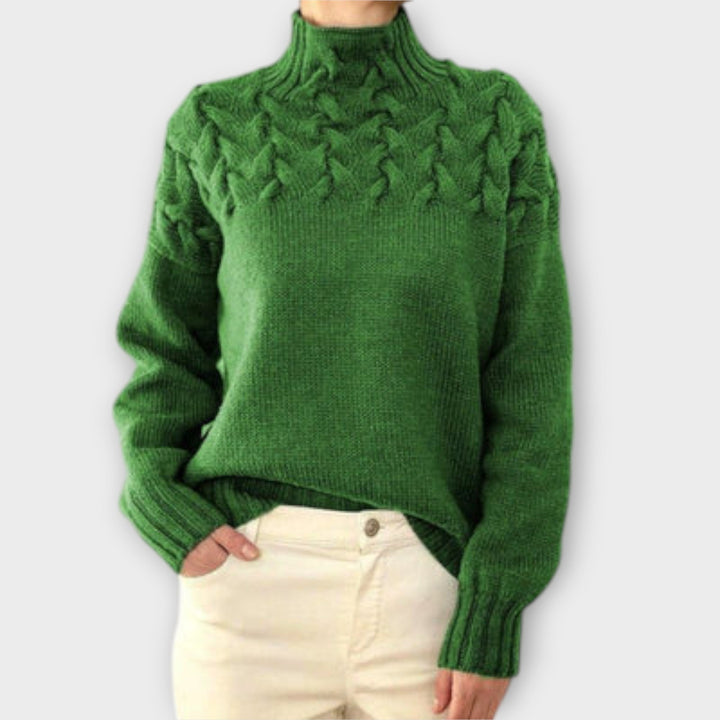 Eva - Women's sweater with a detailed cable pattern