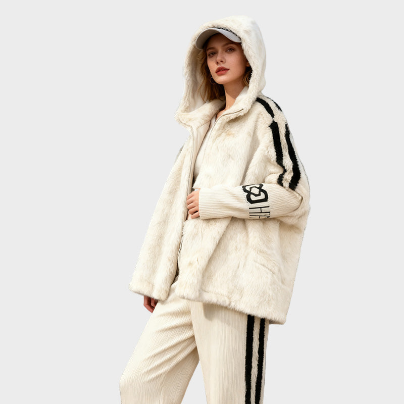 Karolína – Comfortable Coat with Hood