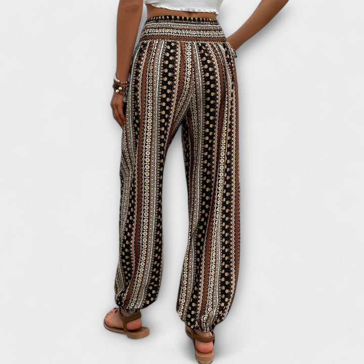 Scarlett - Trousers with an ethnic pattern