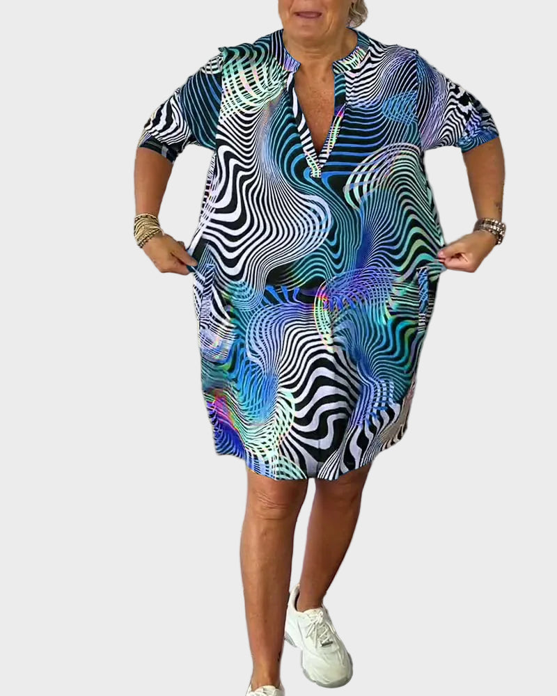 Mari - Colourful dress with a V-neck