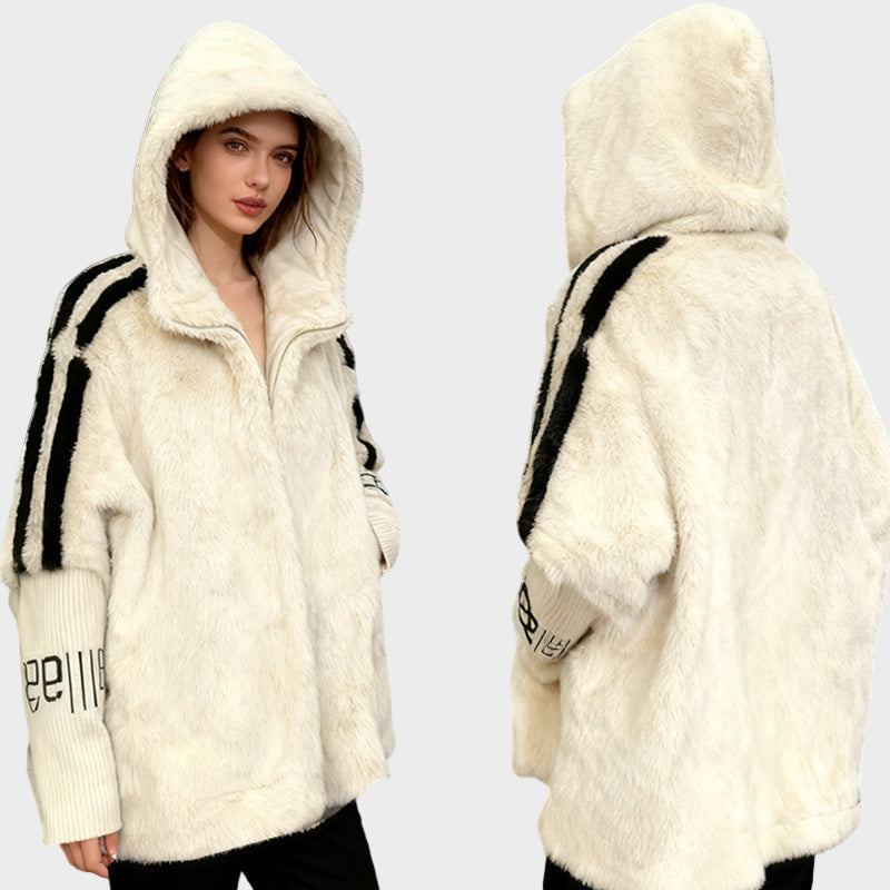 Karolína – Comfortable Coat with Hood