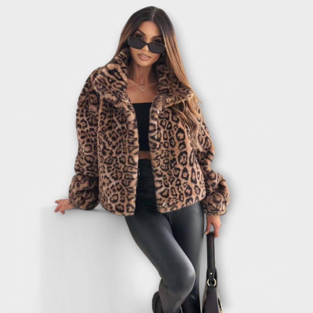 Leonor - Leopard Cloak