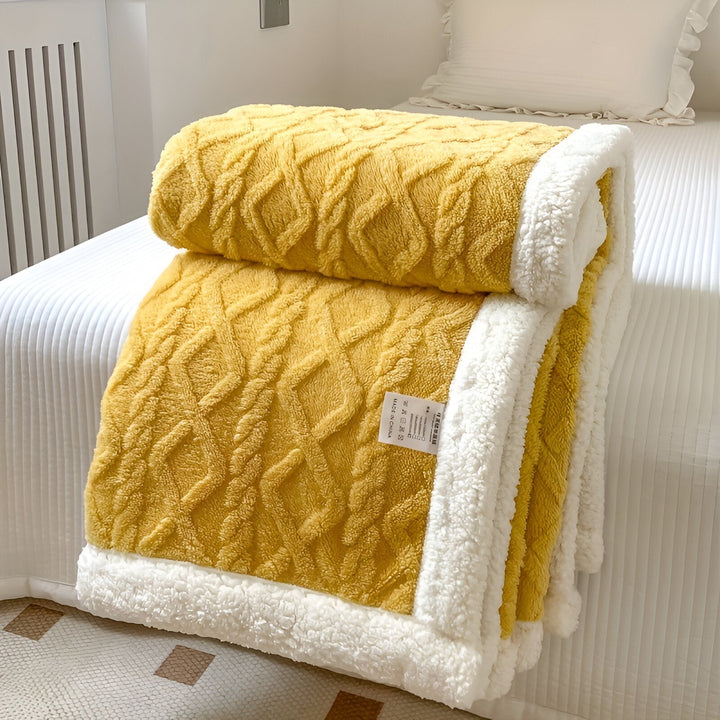 Sabina – Reversible Fleece Blanket