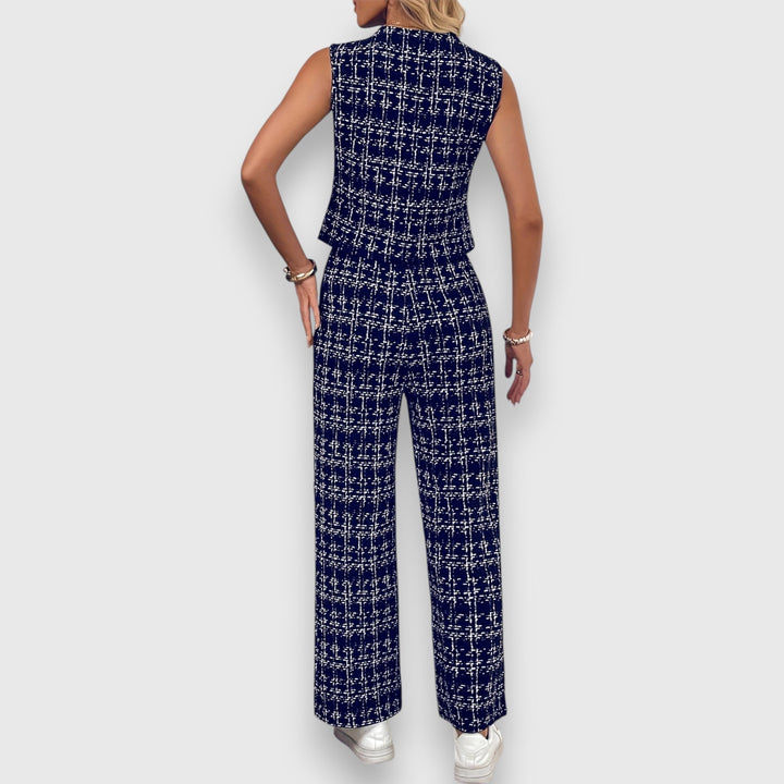 Jasmína - Two-piece set with a V-neck and matching trousers