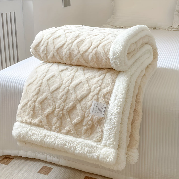 Sabina – Reversible Fleece Blanket
