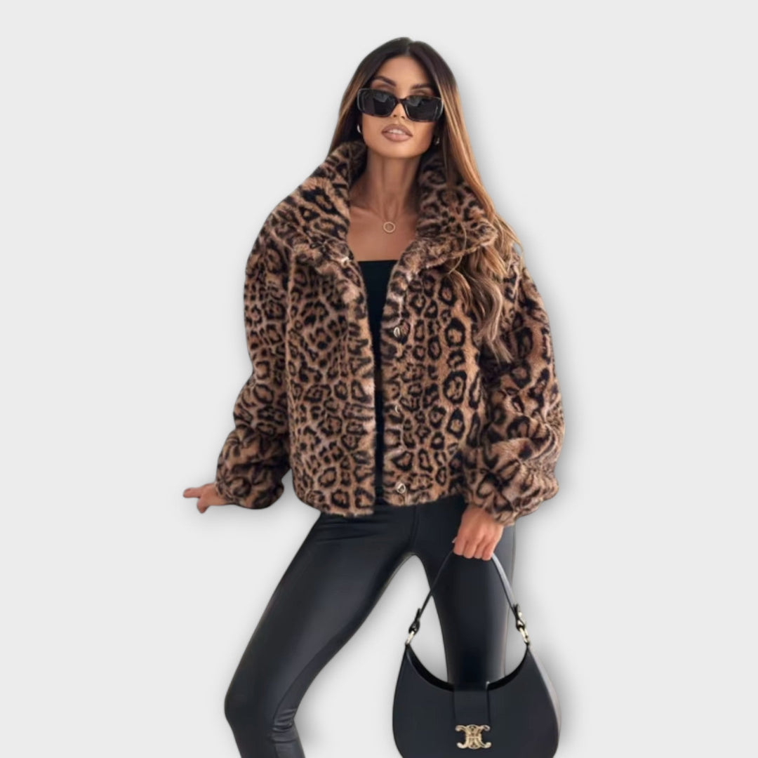 Leonor - Leopard Cloak