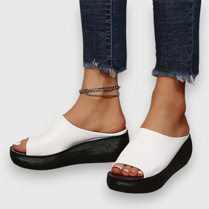 Amelie - Soft sandals made of artificial leather