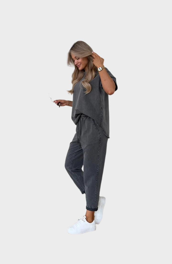 Casual Set with T-shirt and Jogger Pants