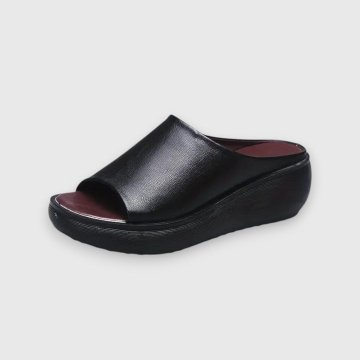 Amelie - Soft sandals made of artificial leather
