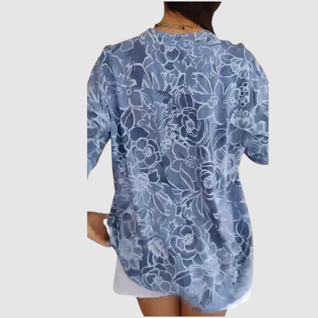 Jasmína - Blouse with a floral pattern