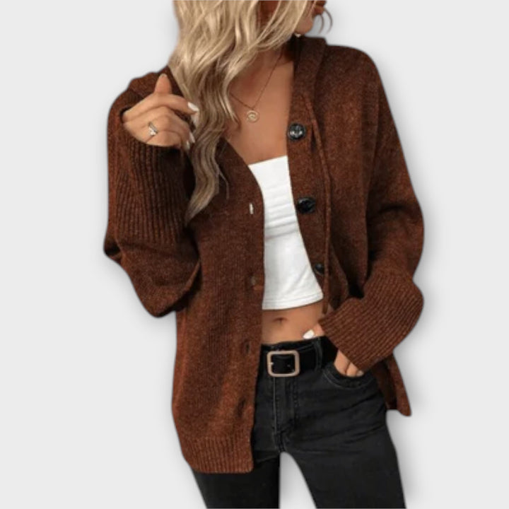Brittan - Knitted sweater with buttons