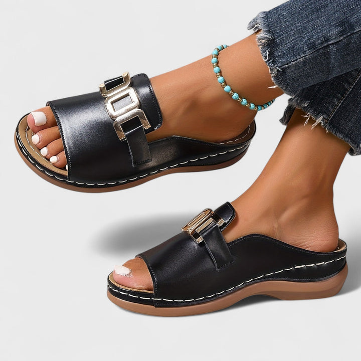 Nikola - Modern sandals
