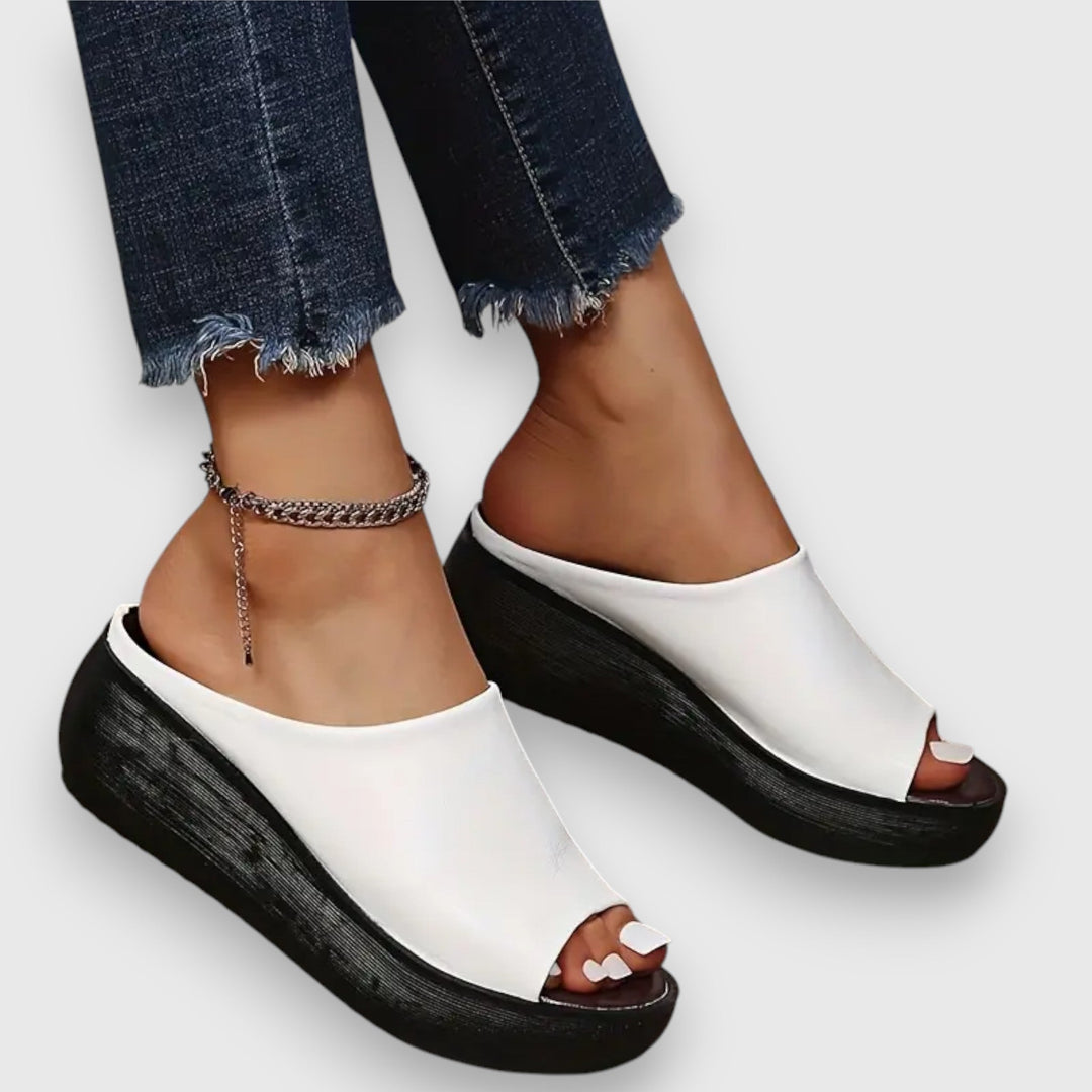 Amelie - Soft sandals made of artificial leather