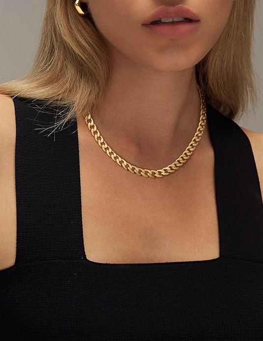 Léa Gold Necklace