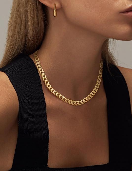 Léa Gold Necklace
