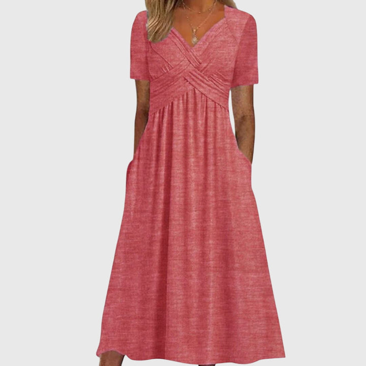 Malwina - Figure-Highlighting Dress