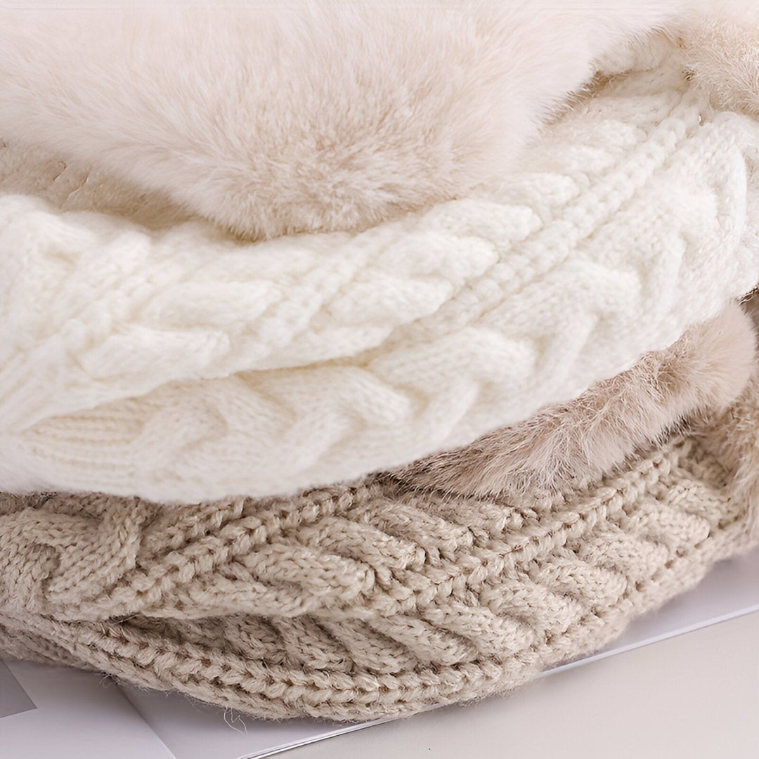 Dagmara – Comfortable Fleece Hat with Earflaps