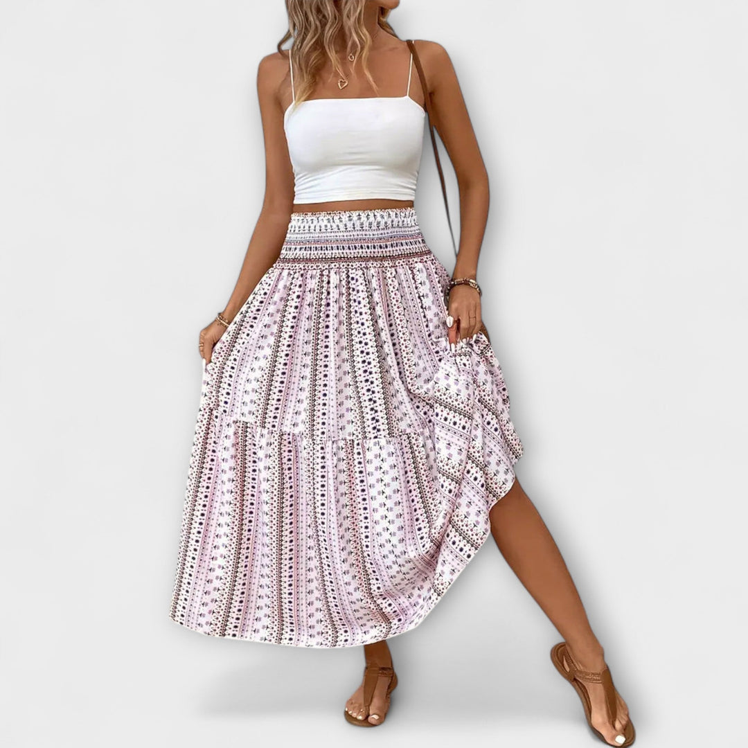 Comfortable skirt with a pattern