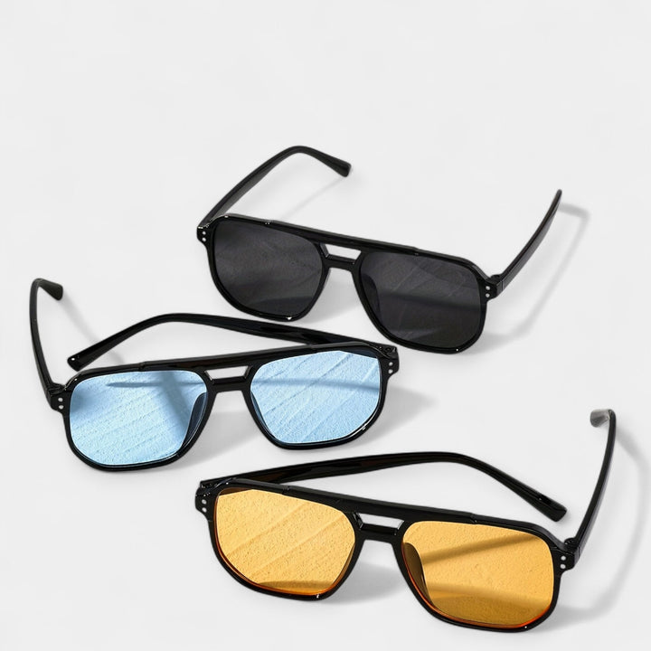 Square glasses with rivets