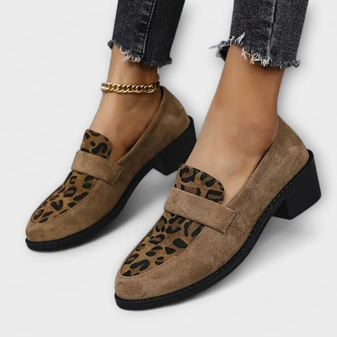 Natalie - Stylish women's shoes with a leopard print