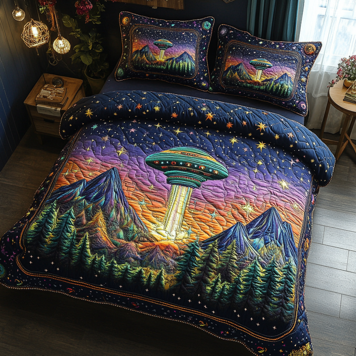 Abduction Aesthetic 3-Piece Quilted Bedding Set