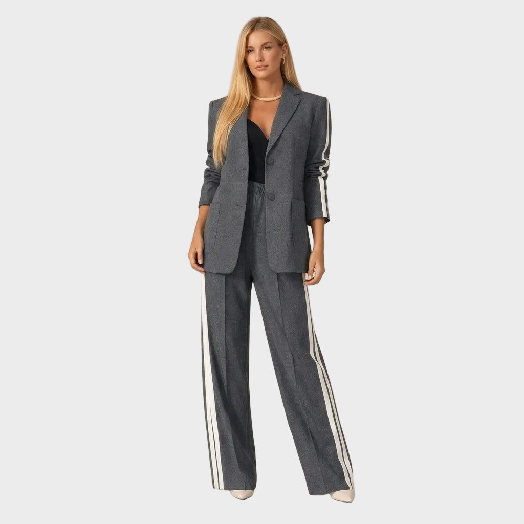 Ewa - Set with a fitted jacket