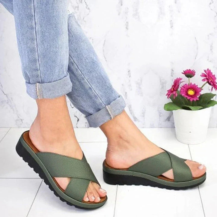 Women's Summer Platform Sandals with Crossed Straps