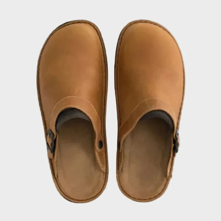 István - flip-flops providing comfort and support