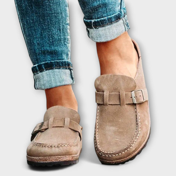 Julie - Women's orthopedic moccasins with a decorative clasp