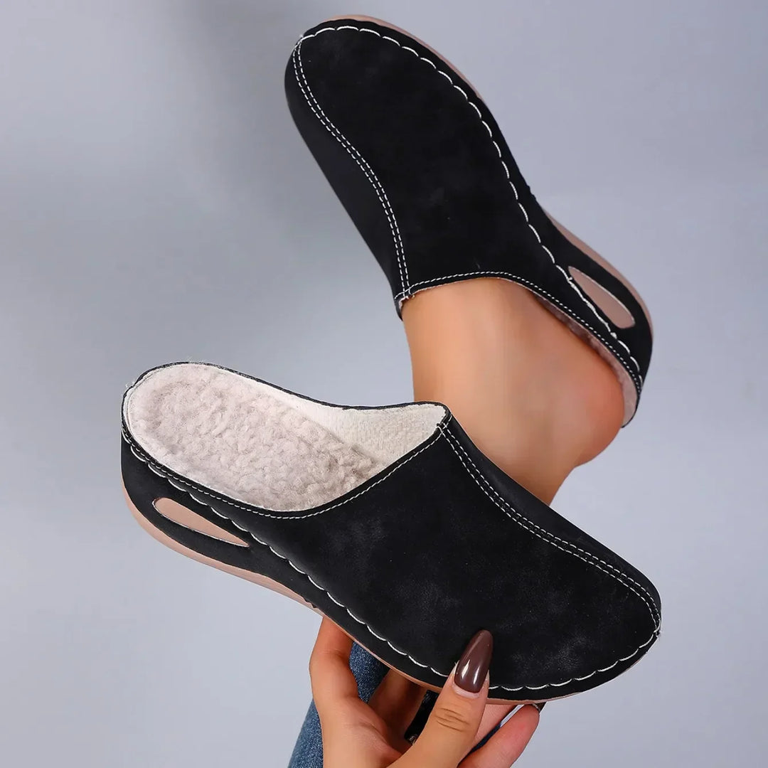 Orthodontic Slippers with Everyday Comfort and Timeless Style