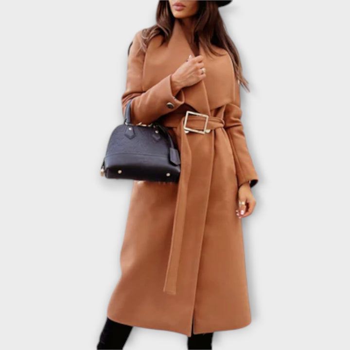 Mura - Women's narrowed coat