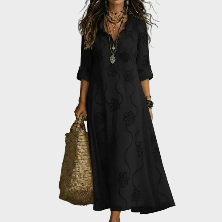 Sienna - Summer dress with flowers that conceals the belly