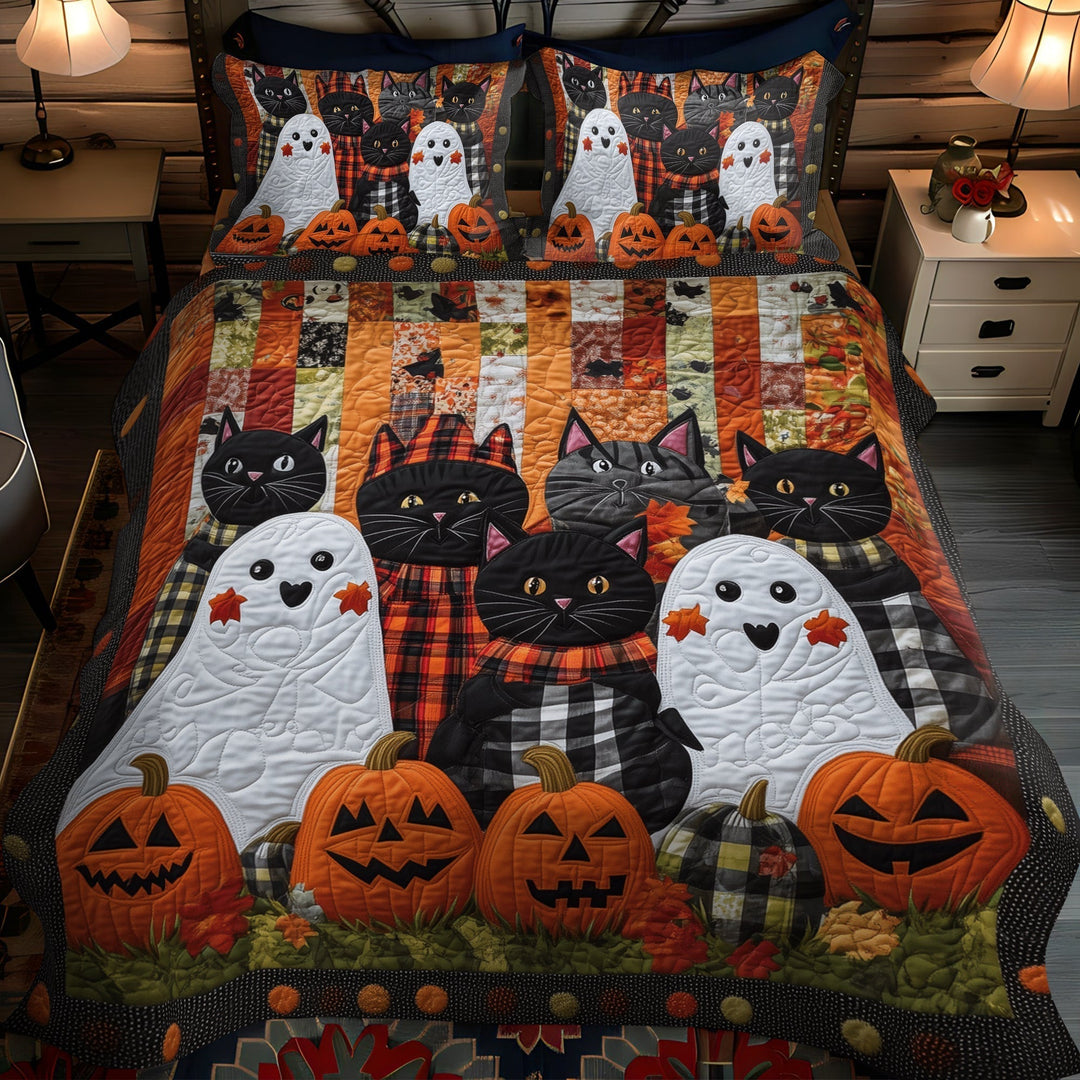 Spooky Feline 3-Piece Quilted Bedding Set