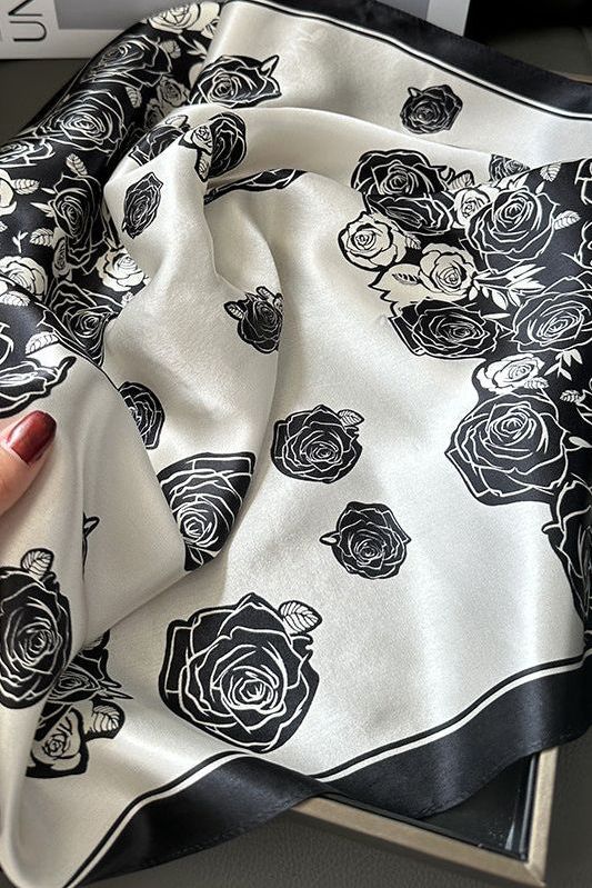 Viola - Elodie silk scarf