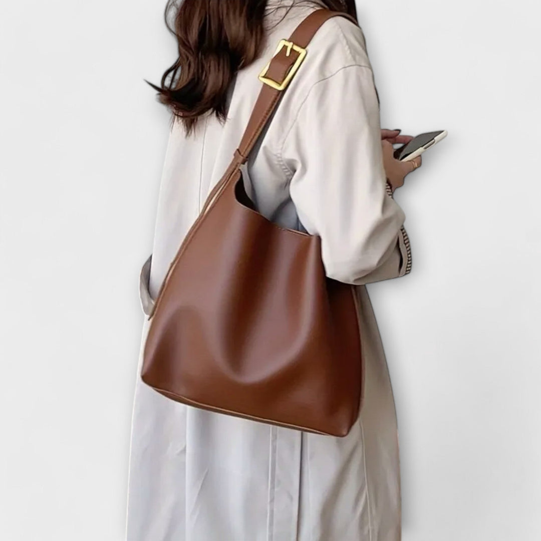 Cecile. – Elegant leather shoulder bag