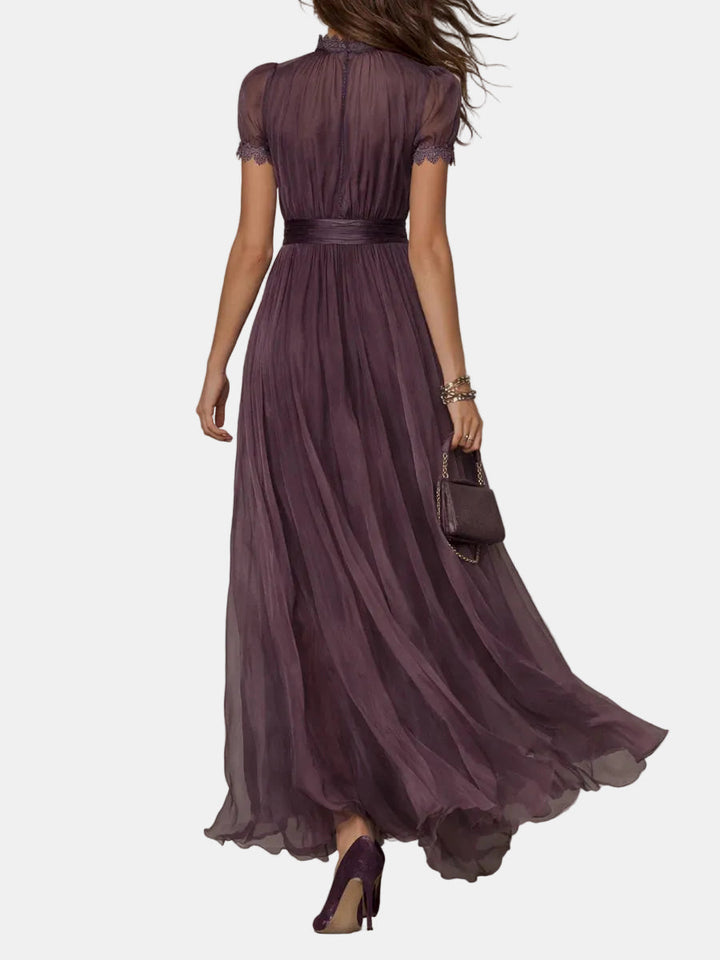 Flavia – Long purple dress with a cutout and lace trim