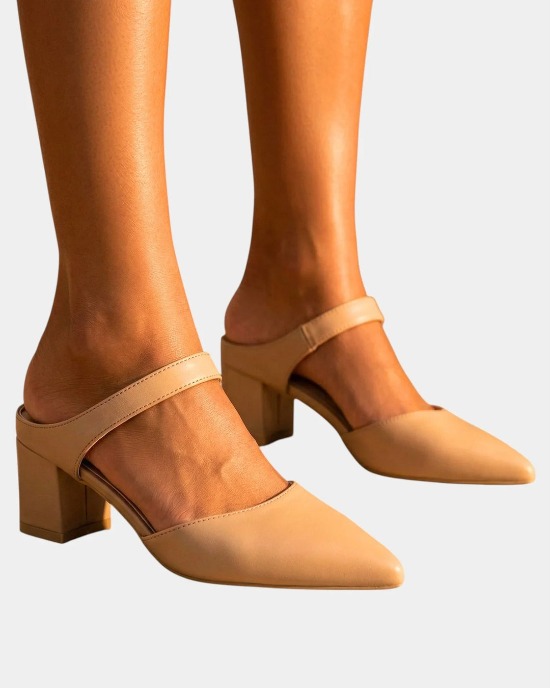 Vénérance Slingback Pumps